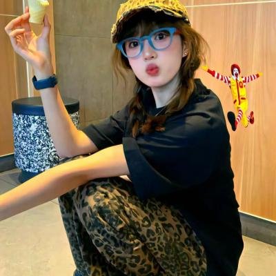 田间小路的花花公子 在线观看
